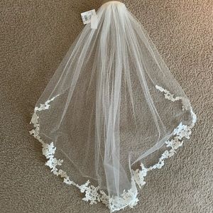 Ivory Wedding Veil, David’s Bridal brand